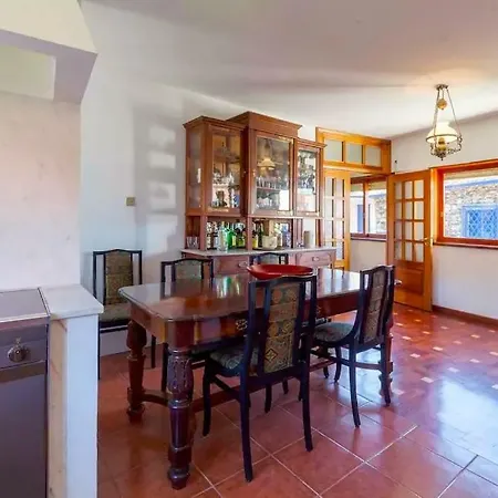 Porto Countryside House *